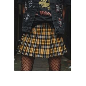 Just Polly Plaid Pleated Mini Skirt Womens Small Yellow Tartan Y2K Preppy